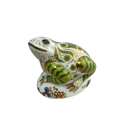 59 - A Royal Crown Derby toad paperweight, gold stopper, exclusive edition 2917 / 3500.  Height 7cm. Boxe... 