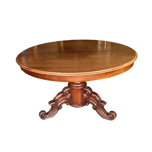 489 - Victorian mahogany circular breakfast table on gadrooned stem, diameter 126cm.