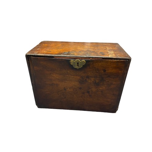 502 - 7 drawer wooden box with brass carrying handles and cover to front (hinges to cover are broken), wid... 