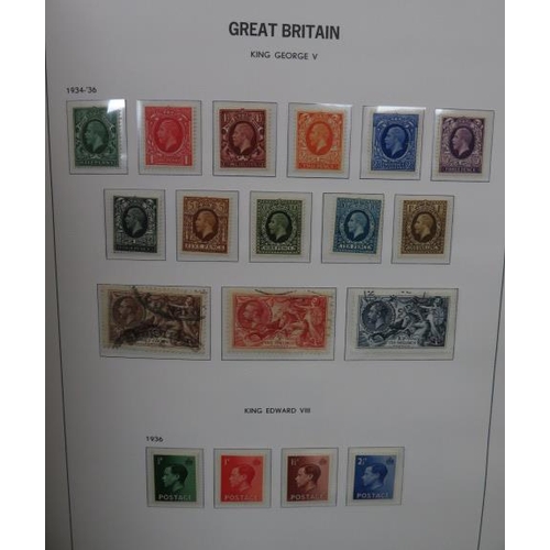 614 - Great Britain. 1840-1970 collection in hingeless SG Davo album including 1840 1d and 2d U, SP incl 1... 