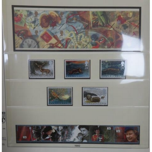 625 - Great Britain. 1985-1994 UM collection in boxed hingeless Lindner album. Face value £105