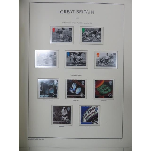 626 - Great Britain. Decimal 1980-1996 Unmounted Mint commemorative sets in hingeless Lighthouse alum (pag... 