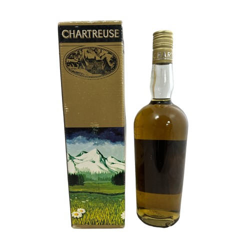 99 - Chartreuse Liqueur green label, in presentation box, 55° proof.