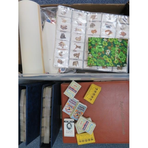 570 - World miscellaneous untidy range in two boxes including three binders with world middle to late midd... 