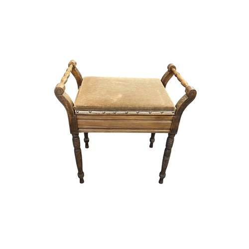 290 - Piano stool with seat storage, width 56cm, depth 33.5cm, height 59cm.