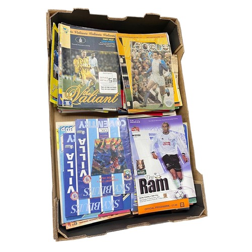 722 - Coventry City - A selection of over 1400 Football matchday programmes in 12 fruit trays. Mainly Cove... 