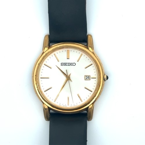 A Seiko gents quartz watch. V732-0P10, 050109. Watch is working.