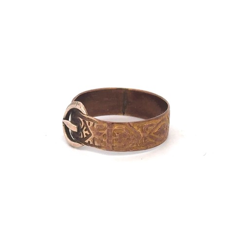 438 - A Victorian 9ct gold buckle ring, 1884 hallmark for Birmingham. Size O. Weight 2.23g approx.