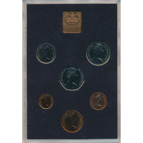 346 - Collection with mint coin sets Australia 1988 (2, both cellophane sealed), GB proof cased sets FDC 1... 