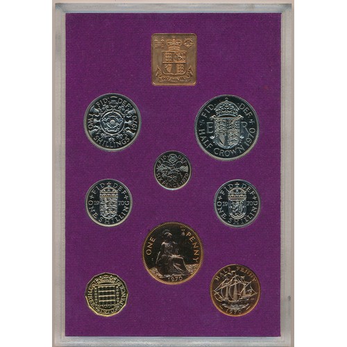 346 - Collection with mint coin sets Australia 1988 (2, both cellophane sealed), GB proof cased sets FDC 1... 