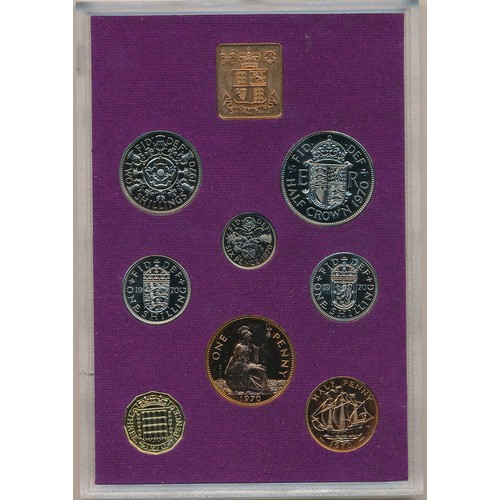 346 - Collection with mint coin sets Australia 1988 (2, both cellophane sealed), GB proof cased sets FDC 1... 