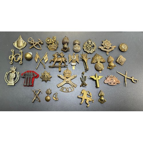 164 - Assortment of Cap Badges, some better, to include; Assaye (x2), Royal Army Service Corps, Lancastria... 