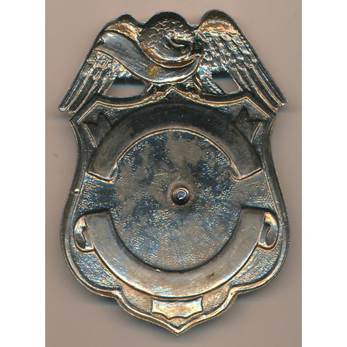 188 - Marine Corps Fire Dept Quantico VA. Badge.