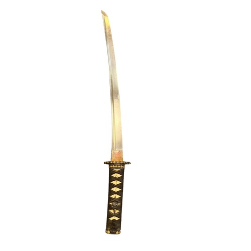 68 - Japanese Wakizashi short sword, single edged curved blade, unsigned to main blade, ray skin wrapped ... 