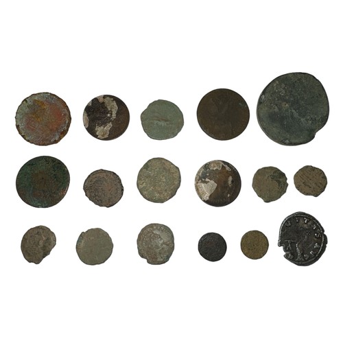 260 - Small range of Roman  and other detecting finds in mixed condition, including Gallienus denarius. Qt... 