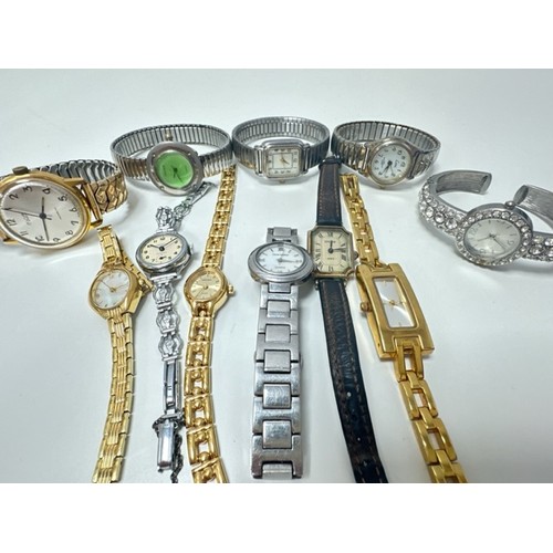 562 - 11 wristwatches by Ingersoll, Sekonda, Avia, etc