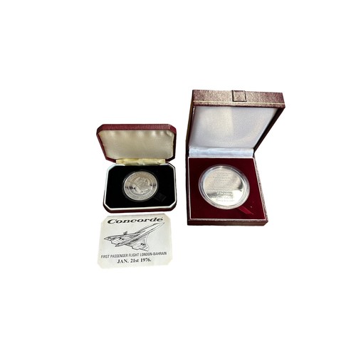 385 - Pair of boxed silver proof FDC medals, 1976 Concorde and 1987 Victoria Law Courts Centenary.