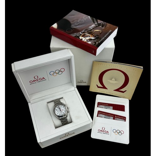 591 - 2008 Omega Speedmaster Beijing Olympic Edition wristwatch, full set, watch no.59525345, box, papers,... 