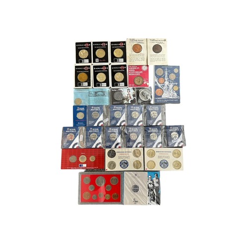 383 - Large collection of modern commemorative medals, many in hard plastic cases, several partially compl... 