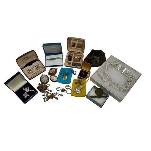 491 - A  collection of silver and costume jewellery items including some cameo brooches, silver sombrero p... 