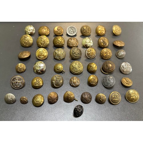 175 - A selection Military buttons, some more interesting, to include; Belfast Corporation (x4), Royal Arm... 