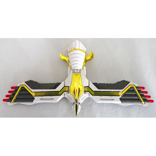 236 - White Ranger’s Deluxe Falconzord. Saban Mighty Morphin Power Rangers White Ranger’s Deluxe Falconzor... 