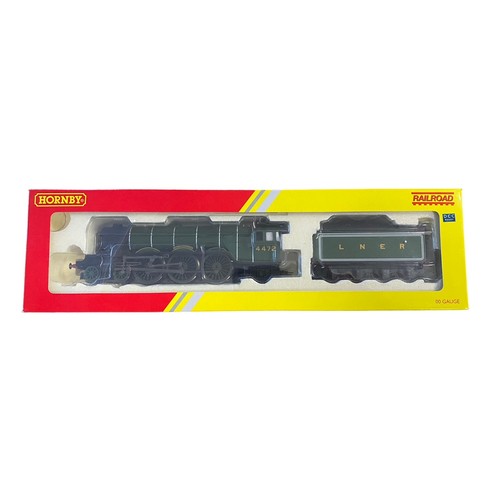 151 - Hornby. DCC Ready LNER green 4472 Flying Scotsman 4-6-0 Class A1 locomotive and tender No. R2675, ex... 