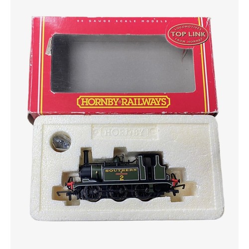 157 - Hornby. Trio of locomotives, generally excellent in good or better boxes, with LNER green 2862 Manch... 