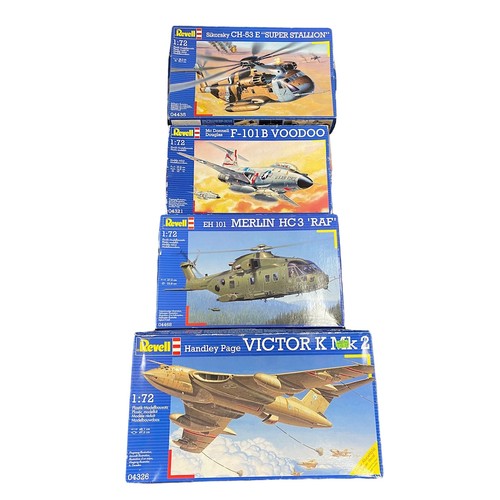 185 - Model kits. Revell 1/72nd scale Military Aircraft unmade plastic kits, generally excellent in good p... 