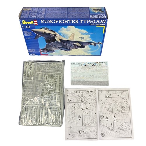 186 - Model kits. Revell 1/48th scale Military Aircraft unmade plastic kits, generally excellent in good p... 