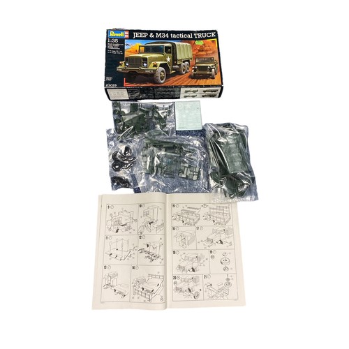 184 - Model kits. Revell 1/35th scale WW2 to Modern Military unmade plastic kits, generally excellent in g... 