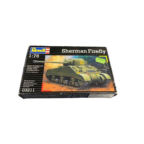 170 - Model kits. Unmade 1/76th to 1/72nd scale Military plastic kits, generally excellent in excellent to... 