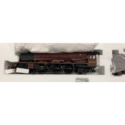 147 - Hornby. The Royal Train set No. R1057, generally excellent in excellent to good plus box, with LMS m... 