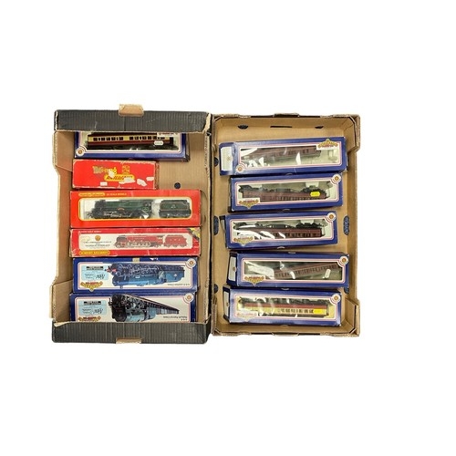 120 - OO gauge. 1970s onwards collection, generally excellent to good in good or better boxes (where prese... 