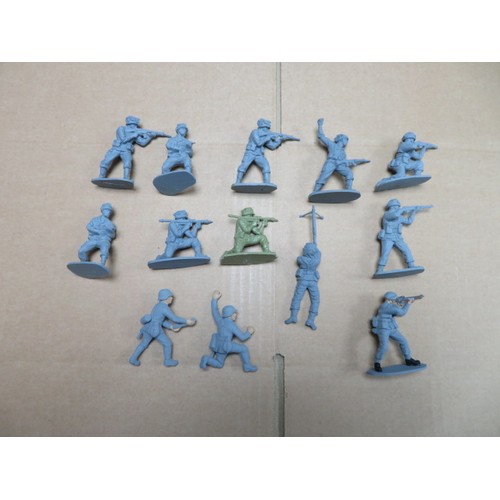 199 - 1970s onwards plastic Toy Soldier collection, generally excellent, with Timpo 7th Cavalry including ... 