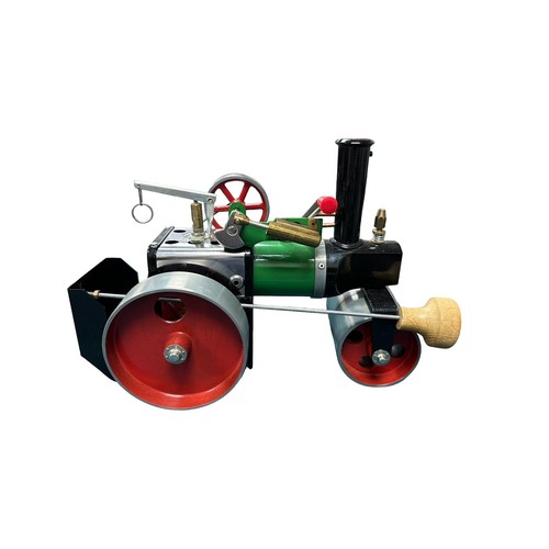 105 - Mamod. Live steam Steam Roller No. SR1a, excellent in excellent box (stamped with Brierley Hill addr... 