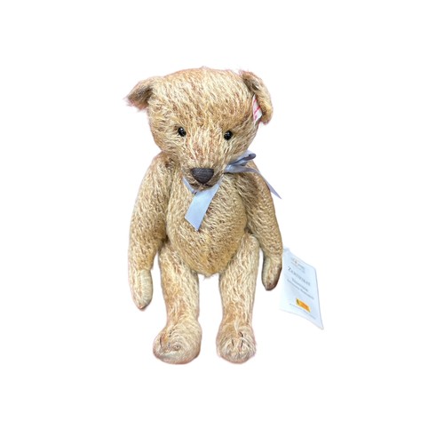 329 - Steiff. Appolinia Margarete 2005 Teddy Bear, golden sparse mohair, white tag 038129, H28cm, excellen... 