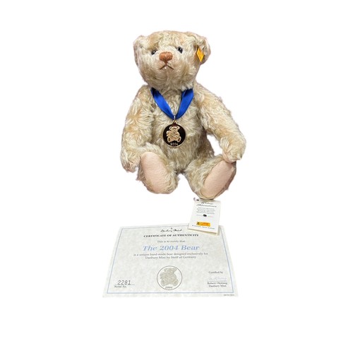 331 - Steiff. 2004 Teddy Bear, blonde mohair, yellow tag 661365, H30cm, excellent in good plus drawstring ... 