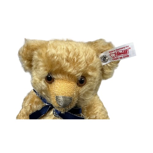 260 - Steiff. Diamond Jubilee teddy, white tag No. 664069, excellent in excellent illustrated box, limited... 