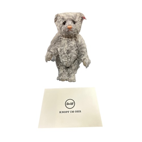 264 - Steiff. The Royal Platinum Wedding bear, excellent in excellent grey box, white tag no. 690280 with ... 