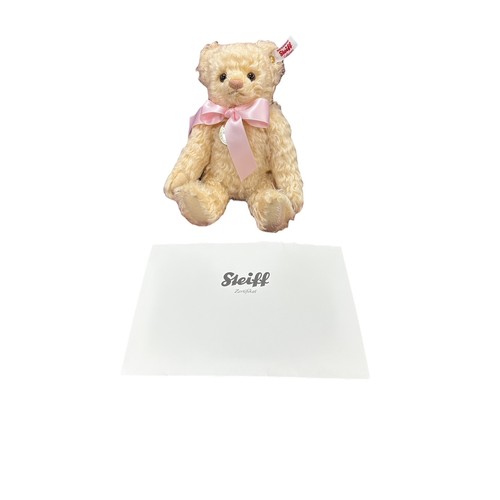 284 - Steiff. Royal Baby Bear Charlotte, blonde mohair, white tag No. 664809, excellent in excellent box, ... 