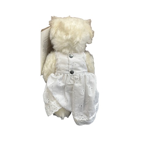 252 - Merrythought. Daisy Mothers Day Bear No. MAG10CCW, cream mohair, excellent in excellent window box a... 