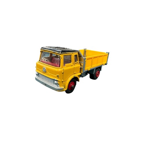 78 - Dinky. Unboxed Lorry collection, generally good plus to good fair, with Guy Warrior with Snow Plough... 