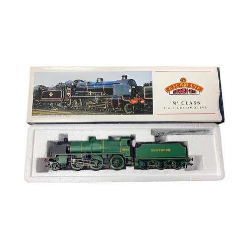 133 - Bachmann. Collection of locomotives, generally excellent in good plus boxes, with Southern malachite... 