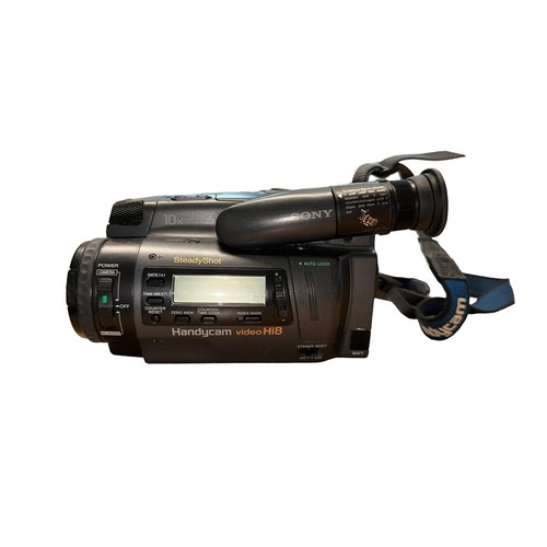 69 - Sony 8mm Handycam Video Recorder. In good condition. Comes with 2 batteries, detachable lens cover, ... 