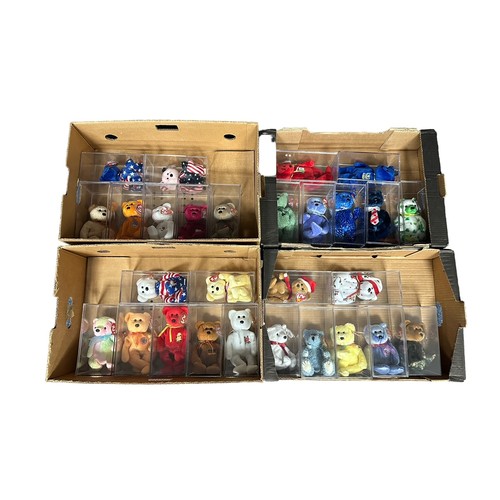 467 - TY Beanie Babies. Qty 28 teddy bears, excellent in excellent clear plastic presentation cases, with ... 