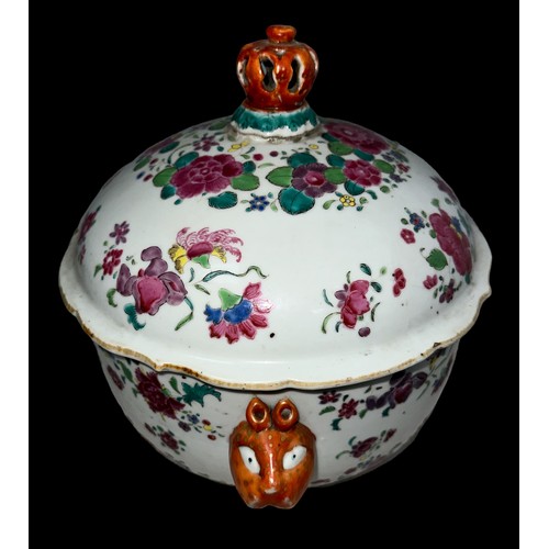 305 - Chinese famille rose tureen and cover, famille floral decoration to side and lid, the lid having a c... 