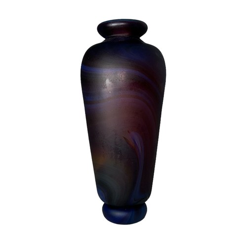 127 - Small studio glassware vase, purple / blue tones with swirling pattern. Unsigned. Height 20cm.