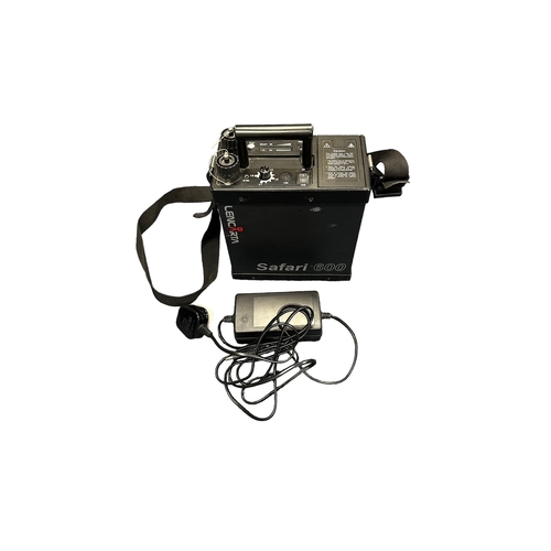 75 - Lencarta Safari 600 Photography Lighting System. This system has 2 flash heads, 1 portable chargeabl... 