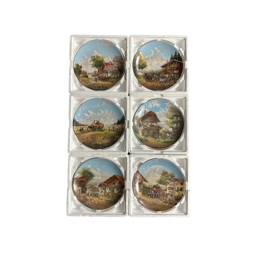 246 - Collection of boxed commemorative plates (14), to include Spode 